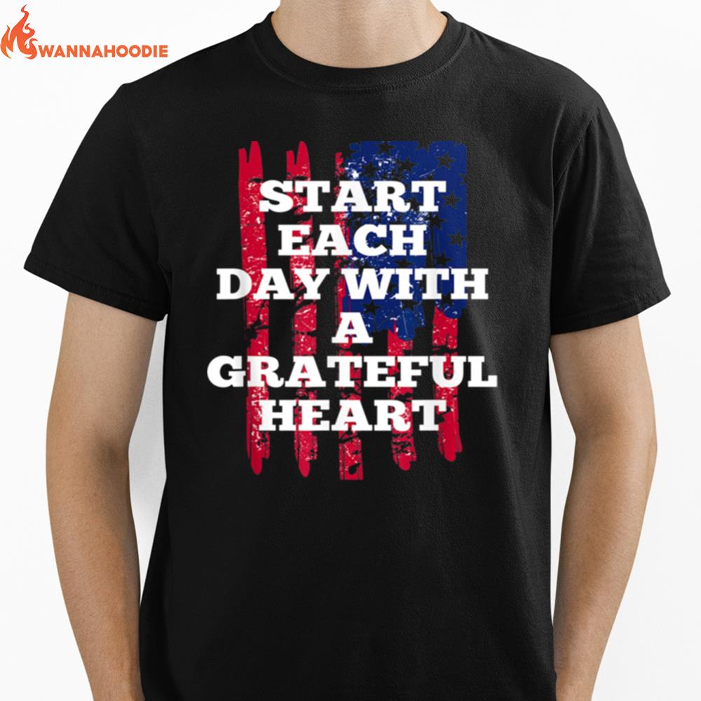 Start Each Day With A Grateful Heart Christmas Unisex T-Shirt for Men Women