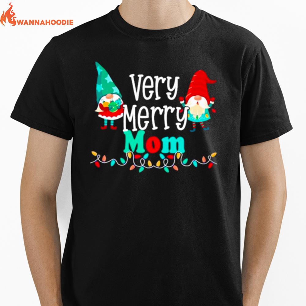 Very Merry Mom Gnomes And Colorful String Lights Christmas Unisex T-Shirt for Men Women